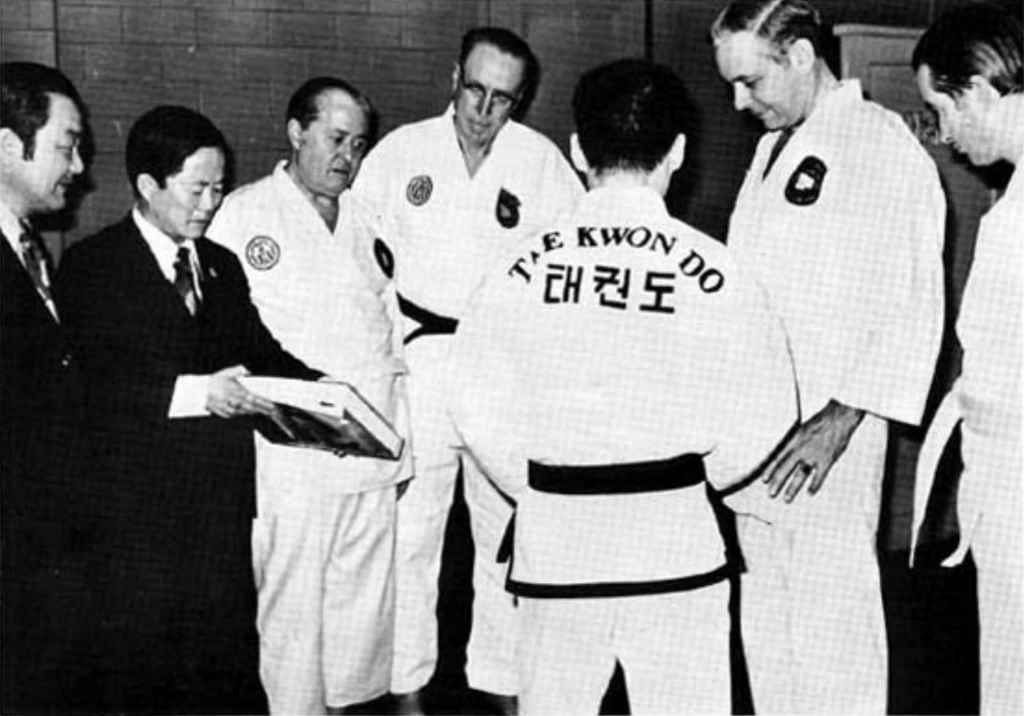 Gen. Choi personally explaining the philosophy of Taekwon-Do to United States Senators and Congressmen.